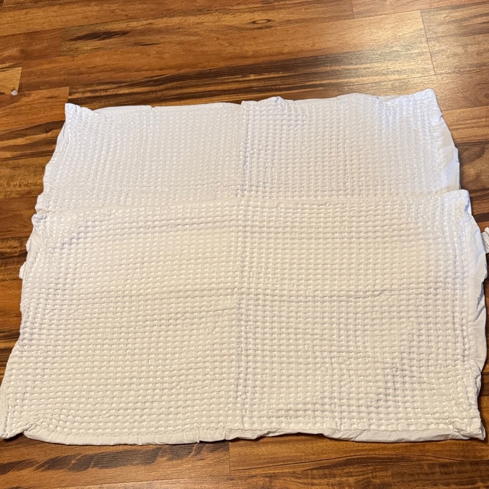 GAIAM Organic Cotton White Blanket